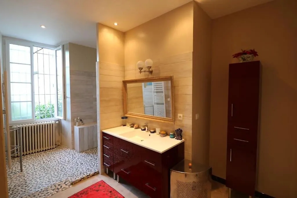Tatil Evi Ancien Presbytere Au Coeur Du Village Mauvezin  Fransa